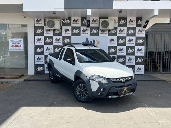 FIAT STRADA 1.8 MPI ADVENTURE CE 16V FLEX 2P MANUAL FIAT STRADA 1.8 MPI ADVENTURE CE 16V FLEX 2P MANUAL